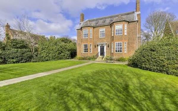 Residential conversion of a listed building, Paxton