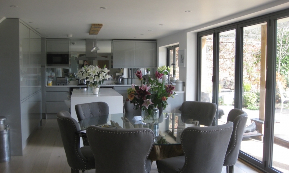 Conversion of garage to separate dwelling, Digswell